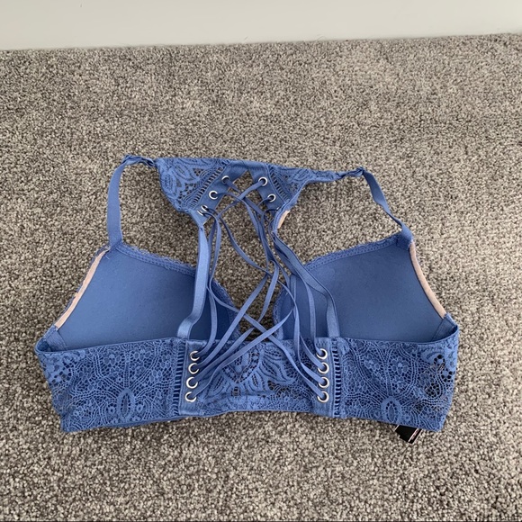 Victoria Secret Push Up Bra with back lacing. - Picture 5 of 5